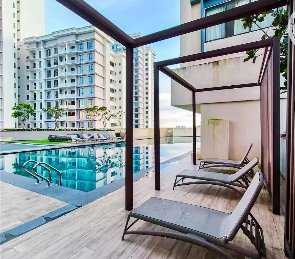 2R2B Rumah Gading,Paradigm Mall Johor Bahru 0*,